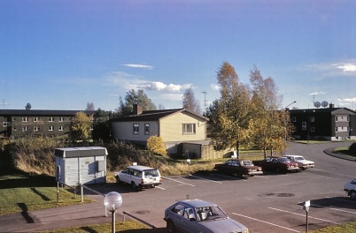 1991 - Ringsbys fastighet som revs när "höghuset" skulle byggas.