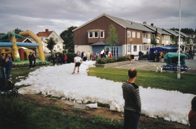 2004 - Skidtävling på torget i samband med Töcksmarksveckan.