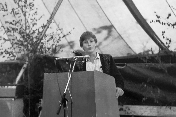 Mitt första offentliga vittnesbörd som 16 åring. "Allt förmår jag i honom som ger mig kraft", minns jag var temat. (En bild en bloggläsare sänt mig i dagarna.) Mitt första offentliga vittnesbörd som 16 åring. "Allt förmår jag i honom som ger mig kraft", minns jag var temat. (En bild en bloggläsare sänt mig i dagarna.)