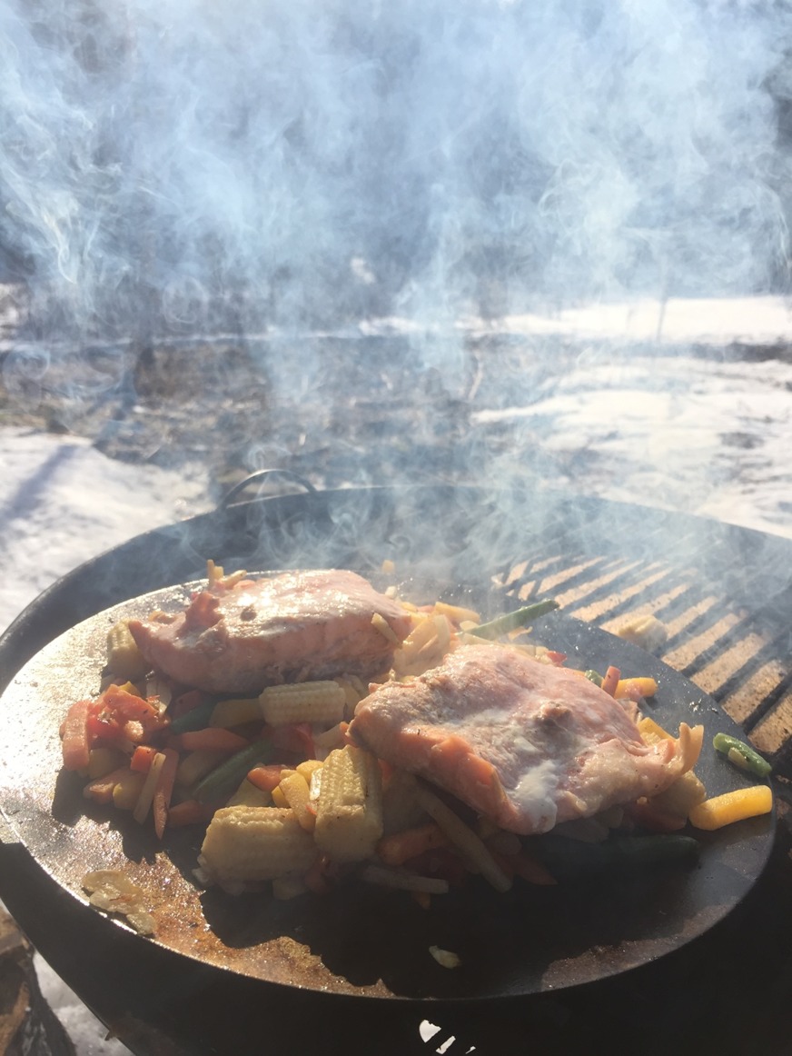 Mera mat. (söndagen) Färsk lax med wok. Enkelt och gott. Mera mat. (söndagen) Färsk lax med wok. Enkelt och gott.