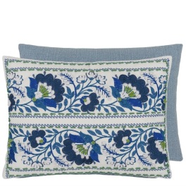 Designers Guild A.Nyhet Kudde ENAMEL FLOWER INDIGO COTTON 40x30 CCDG1592 Kampanj 25% rabatt på hela köpet över 5000 kr (gäller ej rea och tyger) KOD. GTGYTKXL