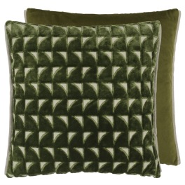 Designers Guild A.Nyhet Kudde MARQUISE FERN VELVET 50x50 CCDG1597 Kampanj 25% rabatt på hela köpet över 5000 kr (gäller ej rea och tyger) KOD. GTGYTKXL