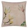 Designers Guild Kudde JARDIN BOTANIQUE GRANDE PEONY LINEN 55 X 55 cm CCDG1220 (2-PACK) Kampanj 25% rabatt på hela köpet över 5000 kr (gäller ej rea och tyger) KOD. GTGYTKXL - Visar kudde baksida