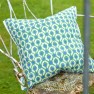 Designers Guild Outdoor Kudde SHAQUI PRUSSIAN 45x45 cm CCDG1247 (1-PACK) Kampanj 25% rabatt på hela köpet över 5000 kr (gäller ej rea och tyger) KOD. GTGYTKXL