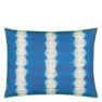 Designers Guild Outdoor Kudde ODISHA COBALT 60x45 cm CCDG1253 (1-PACK) Kampanj 25% rabatt på hela köpet över 5000 kr (gäller ej rea och tyger) KOD. GTGYTKXL - Visar kudde andra sidan