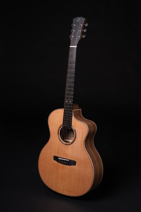 Solid Sitka Spruce top from USA