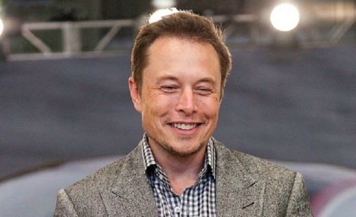 Elon Musk har många skäl att vara glad. Elon Musk har många skäl att vara glad.