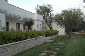 Villagio San Matteo, låg inbeddad i oliv-, appelsin- och citrusplantager.