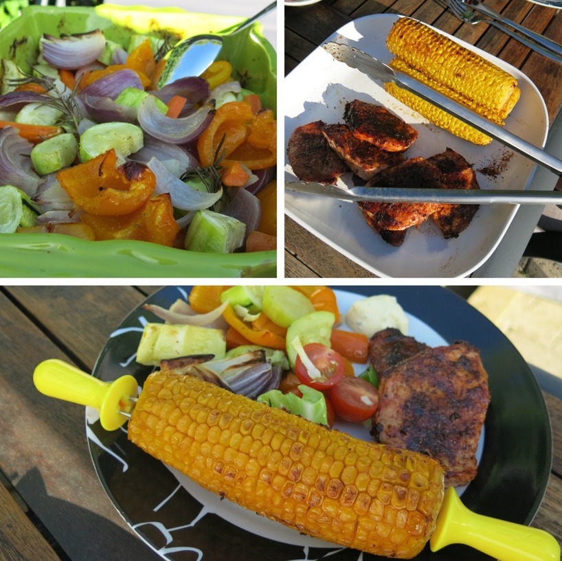Grillad majs, ungsbakade rödlökar, zuchini, gul och orange paprika och morötter. En vitkål,tomat och sockerärtesallad, grillat fläskkött och 2tsk beasås! Grillad majs, ungsbakade rödlökar, zuchini, gul och orange paprika och morötter. En vitkål,tomat och sockerärtesallad, grillat fläskkött och 2tsk beasås!