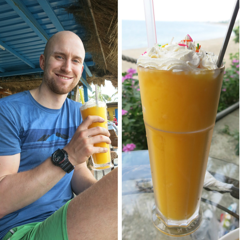 Färsk mango smoothie med massa grädde på toppen - ja tack! Färsk mango smoothie med massa grädde på toppen - ja tack!