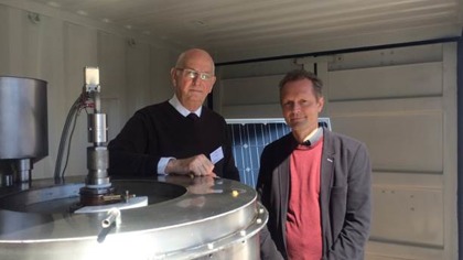 T.L CEO and inventer Rolf Ingeson and project manager and professor Mats Jackson at MDH T.L CEO and inventer Rolf Ingeson and project manager and professor Mats Jackson at MDH
