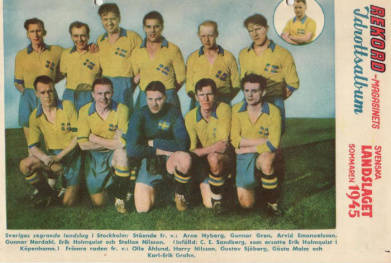 Ett av de svenska fotbollslandslagen 1945