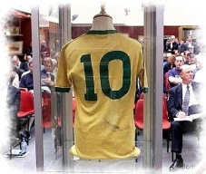 Auktionen av Pelés tröja från VM 1970 på Christie's 2002