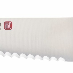 018-GNM-09	Ni Brödkniv 21cm