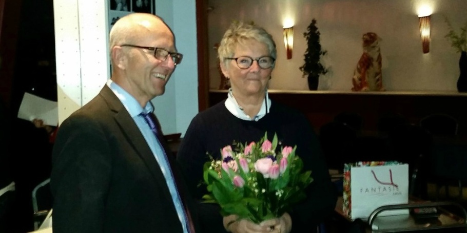 Vid föreningens årsmöte i Piteå den 19 mars 2016 avtackades den mångåriga styrelseledamoten Louise Lundgren av föreningens ordförande Claes-Åke Carlsson. Tack Louise för alla år!