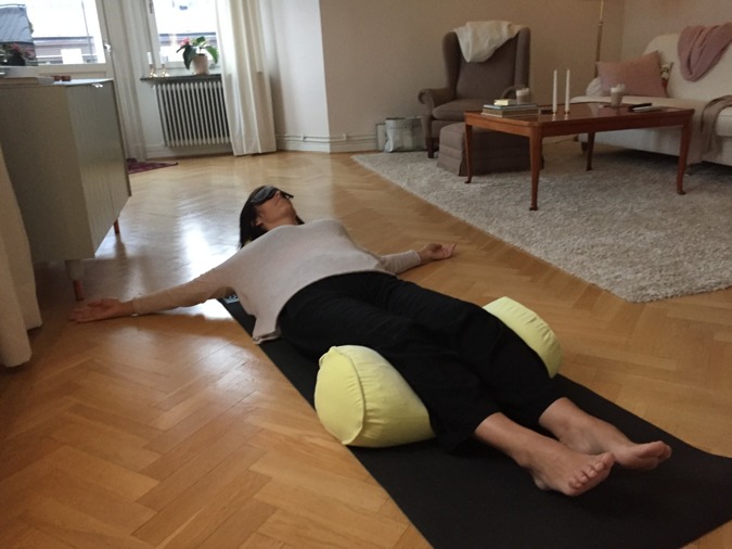 Yoga restorative kuddyoga morsdag utmattning utmattningssyndrom utbränd livsstilsförändring beteendeförändring utmattningsdepression Yoga restorative kuddyoga morsdag utmattning utmattningssyndrom utbränd livsstilsförändring beteendeförändring utmattningsdepression