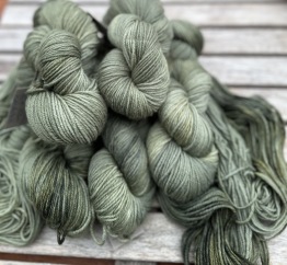 GARNLYCKAS SOFT MERINO 200m - Soft merino 200 forest