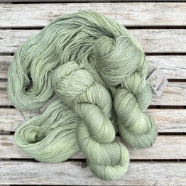 Garnlyckas merino, gröna toner - Äpple merino