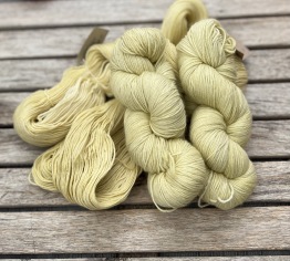 Gul kiwi Merino - Gul kiwi merino