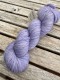 sockgarn , lila nyanser - Lilly blue sock