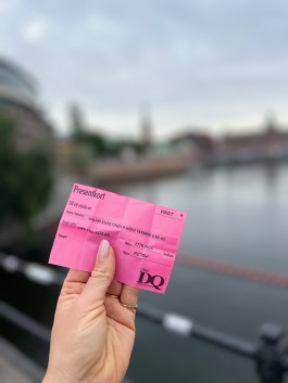 2025 Vi gömmer presentkort runt stan i en skattjakt!