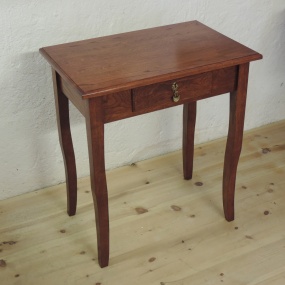 Litet bord - Specialbeställning, massiv ek från Axtorna. 65 cm x 45 cm x 73 cm  