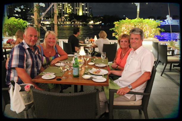 Christer, Lis, Lasse och jag på middagsbuffén 