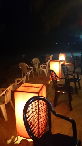 Belysning på strandrestaurangen