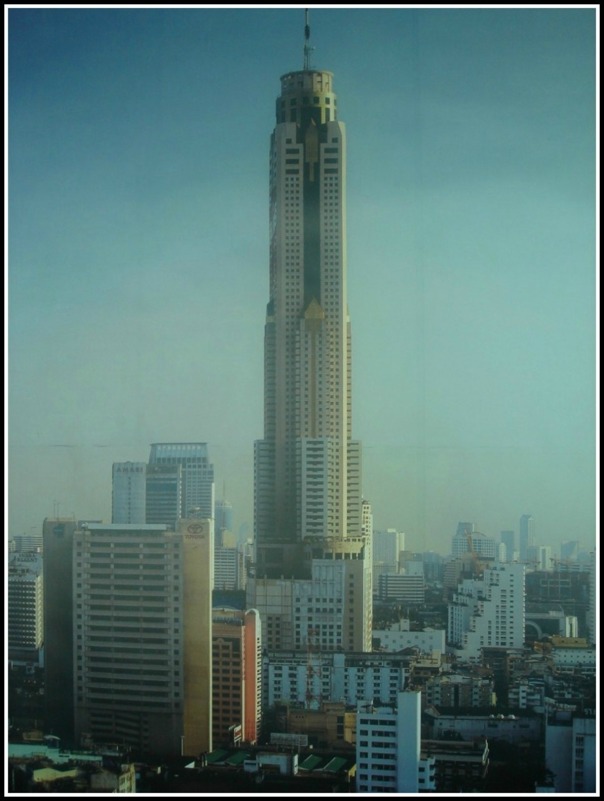 Det 83 våningar höga hotellet Bayoike Sky i Bangkok