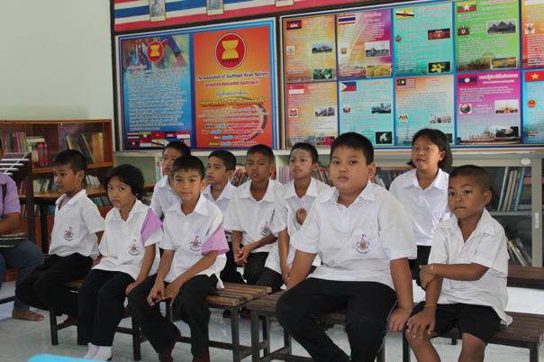 Barnen i Ban Thung Yao School