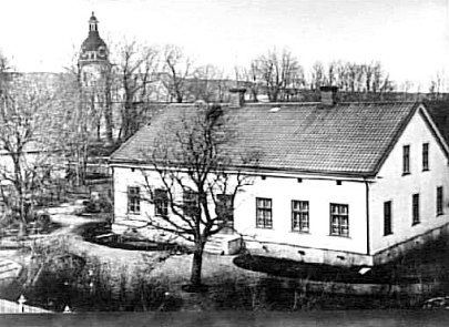 Prostgården i Skövde mitten av 1880-talet. Västergötlands Museum - bildarkivet/bildnummer: 	B145046:411