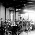 Officerspaviljongens veranda 1904. Garnisonsmuseet 143-1118 