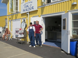 Skaldjursbutiken Hartvigssons fisk o skaldjur i Kungshamn. Nära Abbas bergrum vid Guleskär. Läs mer här!