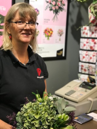 Catarina Enstedt är innehavare av Blomsterhjärtat Catarina Enstedt är innehavare av Blomsterhjärtat